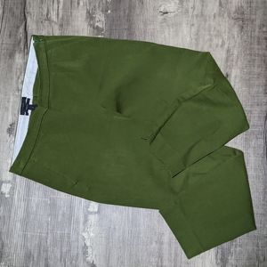 J. Crew Martie Pants in Olive Green. Size 6